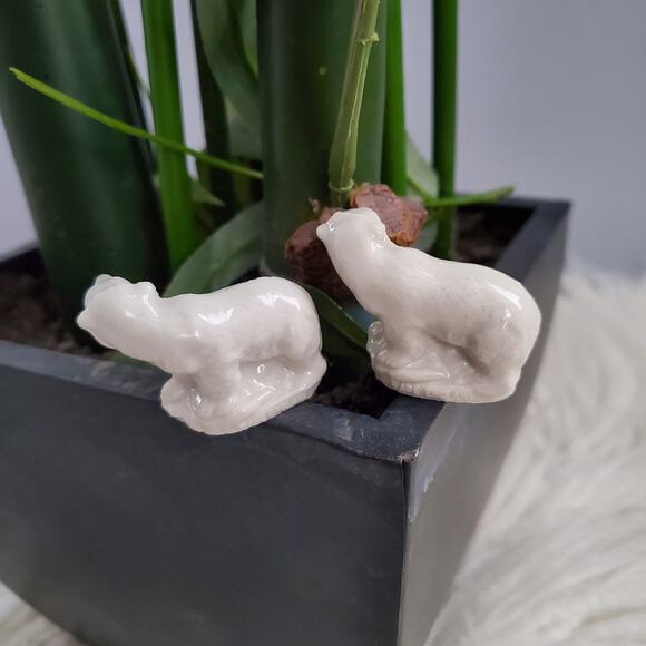 Wade Red Rose Tea Collectible Ceramic Polar Bear Figurine Set - Picture 2 of 5